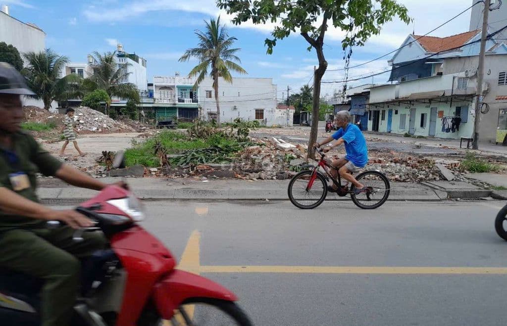 Đất 4,02 x 20m Mặt tiền Huỳnh Thị Hai. Đoạn gần Nguyễn Ảnh Thủ