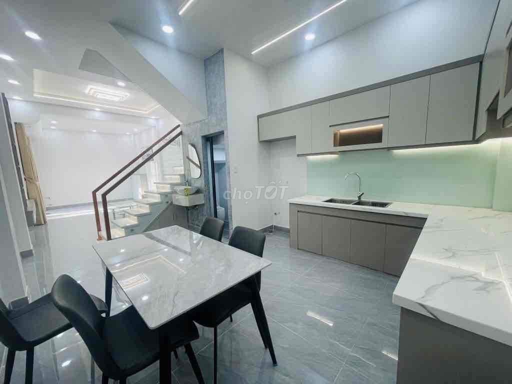 Ô TÔ ĐỖ CỔNG 4x12 CÁCH MT 10M GẦN CV LÀNG HOA - Ảnh 3