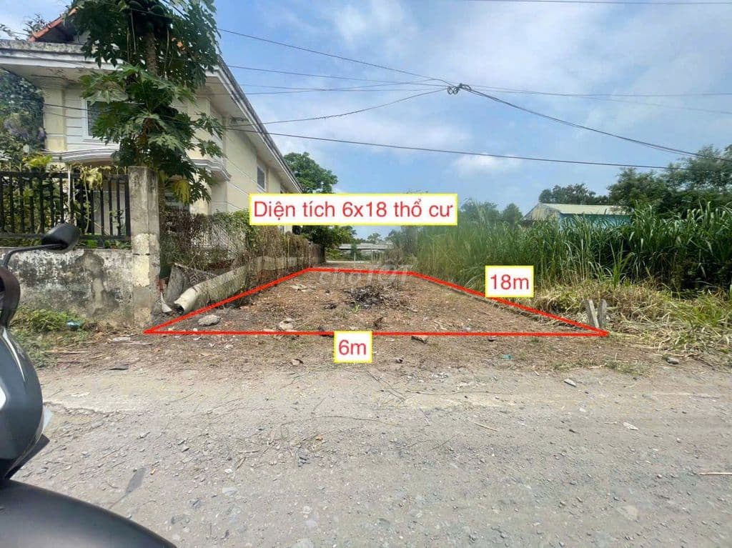 Cần tiền bán lỗ lô đất sát chợ hố bơm tân thạnh Đông