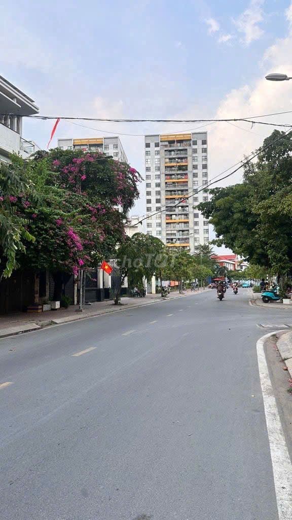 CHDV 4 TẦNG - ĐƯỜNG NHỰA 10M Ô TÔ VÀO NHÀ – DÒNG TIỀN 50TR/THÁNG - Ảnh 2