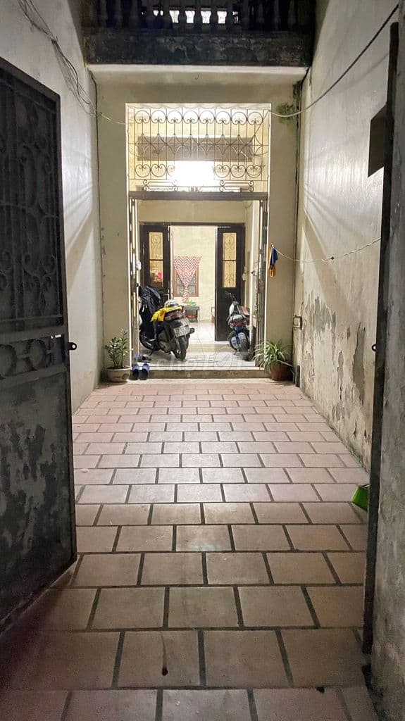 Bán nhà phố Hào Nam - Ảnh 3