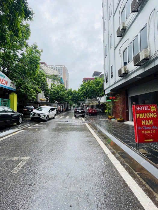 Bán khách sạn Long Biên 106m2 MT 5m8 8 tầng dòng tiền 300tr/tháng - Ảnh 3