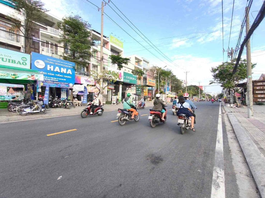 HIẾM CÓ ! ĐẤT ĐẸP ( 8x25 ) MẶT TIỀN HẺM QL 13 - Gần Vạn Phúc - Ảnh 2