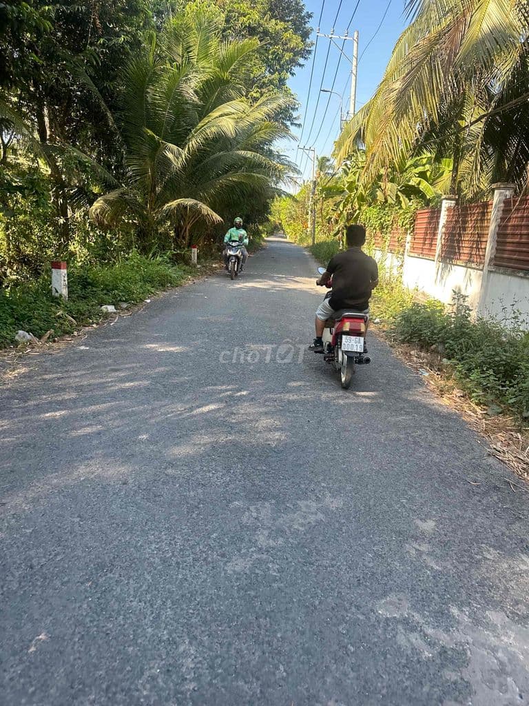 BÁN đất 1000m đường lớn - 7,5 tỷ