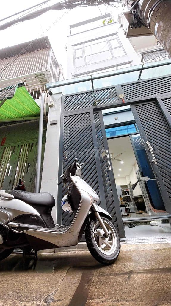 Nhà 4 Tầng 3P3WC - Ảnh 2