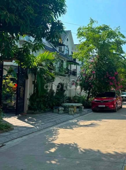 bán biệt thự Tây Hồ ô tô vào nhà