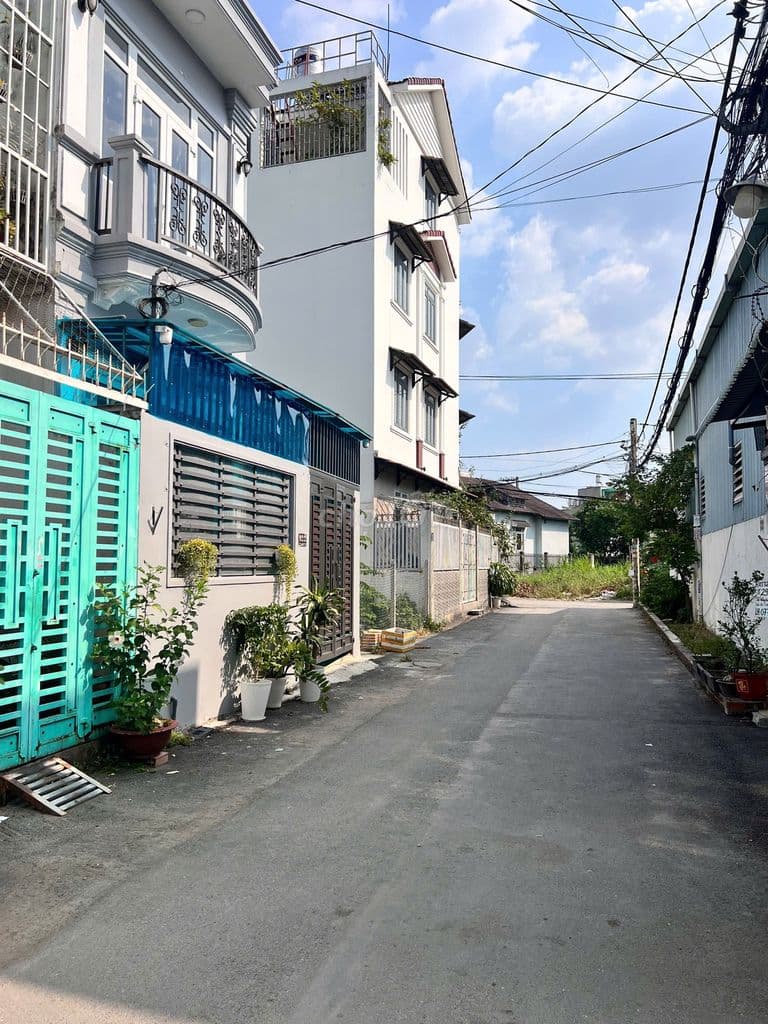 Chỉ 5,5 tỷ / căn 4x22m 1tr 1l . Thạnh Xuân 43, Q 12. Gía chốt Tốt. - Ảnh 2