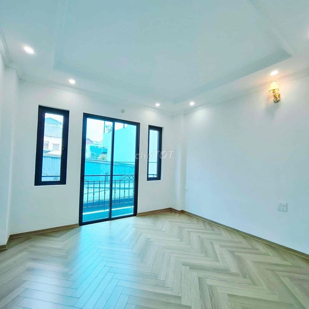 Bán nhà Thịnh Liệt Hoàng Mai 6 tầng thang máy, dt 60m2, gara ô tô. - Ảnh 2