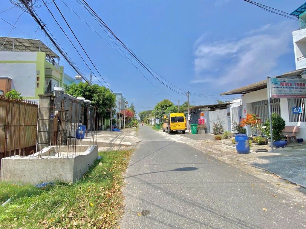 Bán đất tặng nhà củ 113m2 MT nhựa Tân Phú Trung Củ Chi giá 1 tỷ 050