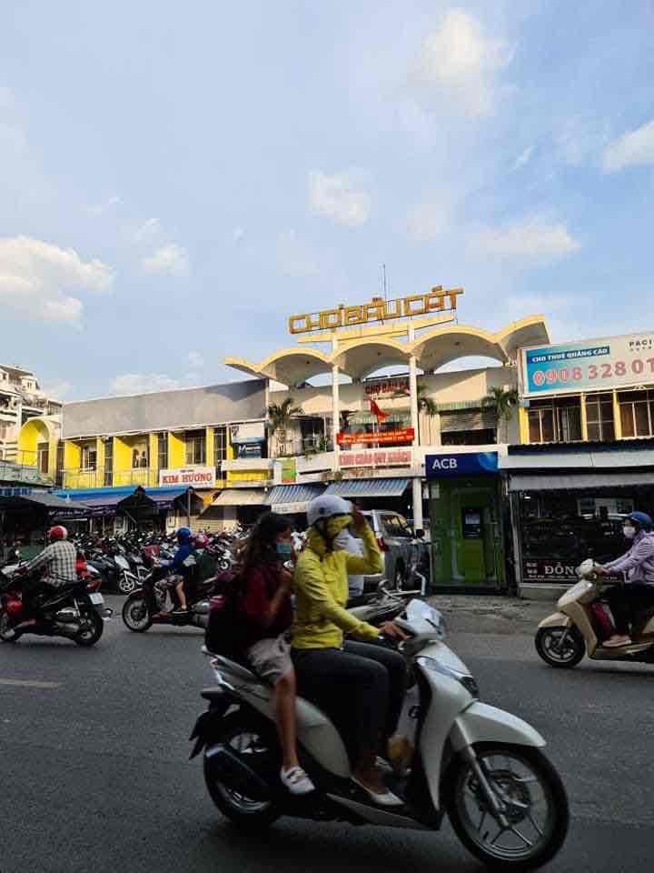 SANG SẠP THỊT HEO CHỢ BÀU CÁT CHỈ 50TRIỆU NGUYỄN HỒNG ĐÀO P14 TÂN BÌNH