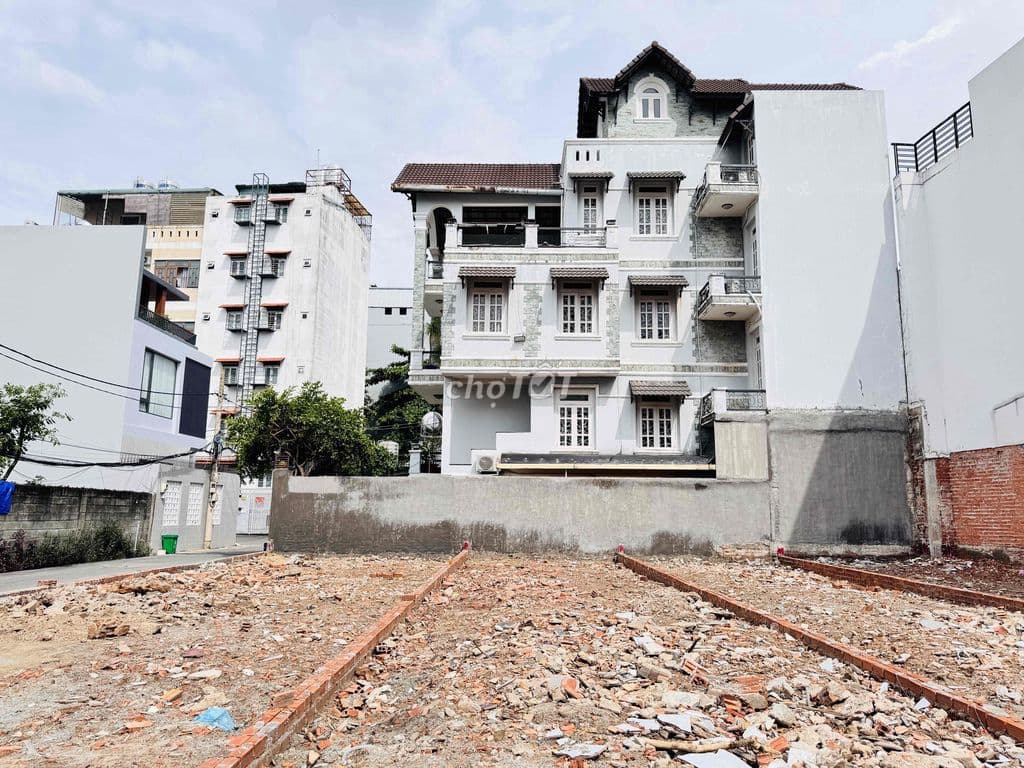 BÁN ĐẤT XÂY CHDV GẦN ĐH NGÂN HÀNG- HẺM XE TẢI HOÀNG DIỆU 2- SHR