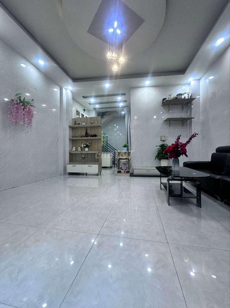 Nhà mới đẹp Bùi Minh Trực, P.6, Q.8, dt: 5 X 9m, 2 tầng, giá 4 tỷ 98.