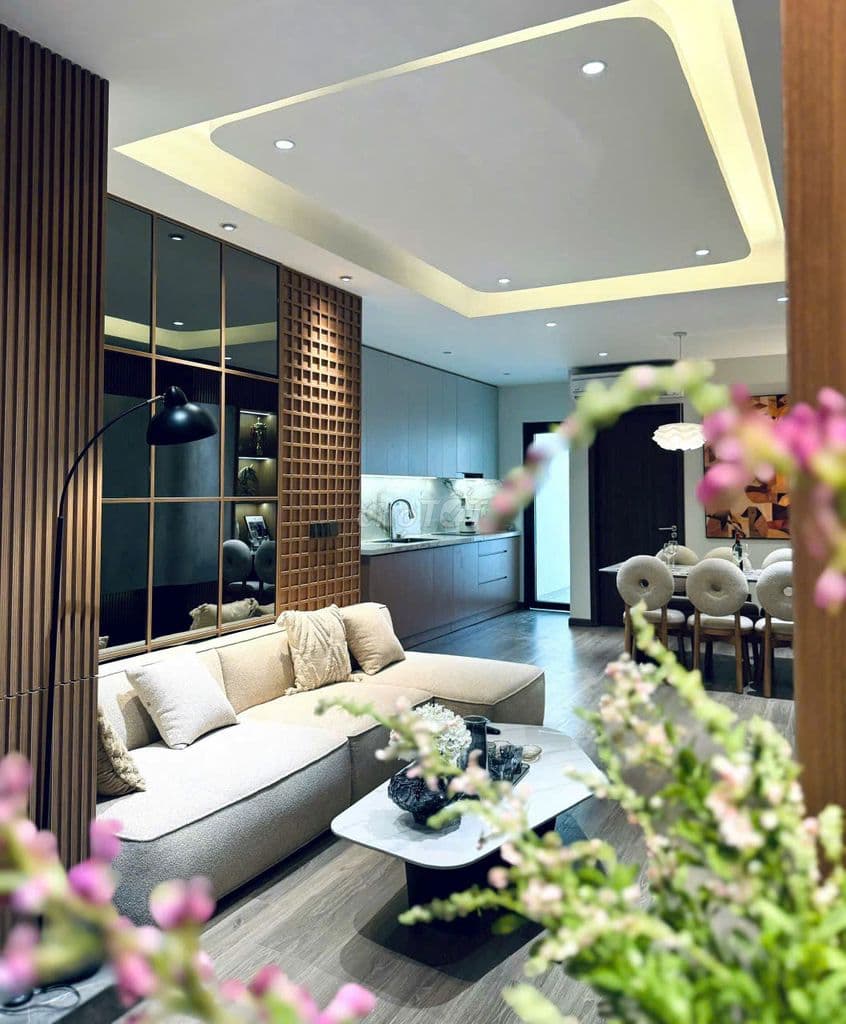 Bán căn hộ 120m2 trung tâm Cầu Giấy giá nhỉnh 7 tỷ full đồ ở ngay