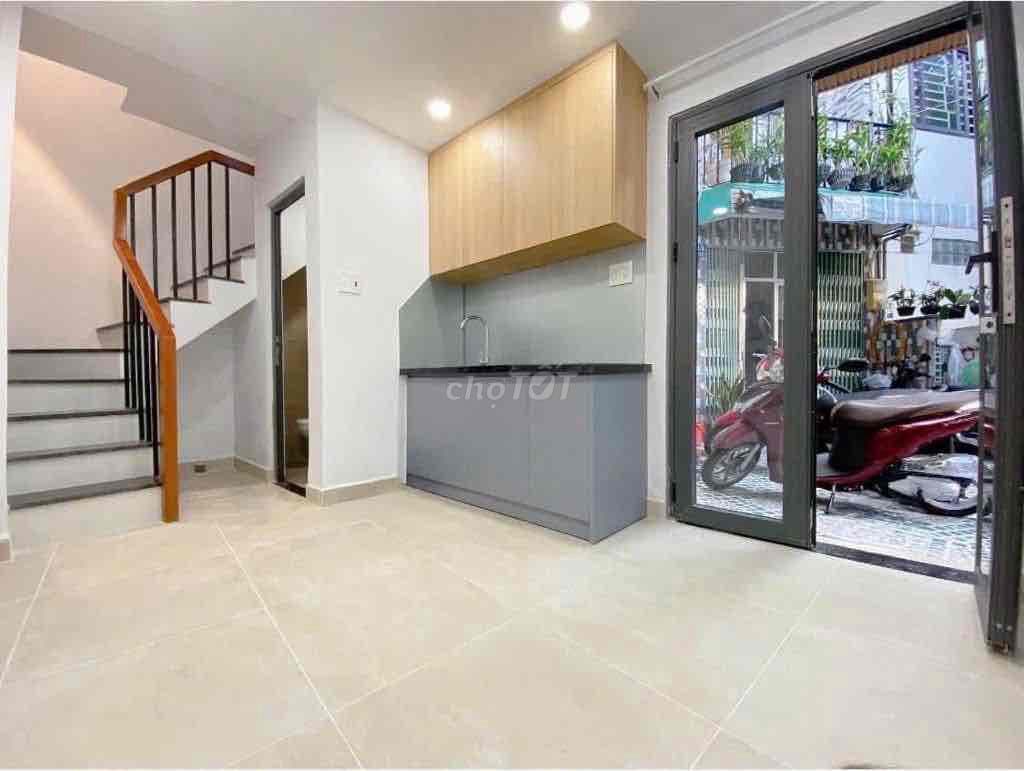 2TỶ050-sát phạm văn đồng-13m2-nhà mới-2 tầng - Ảnh 3