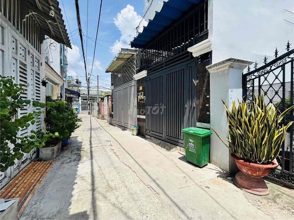 SỐC - Chỉ 3,x tỷ - 40m2 - Đúc BTCT - Phạm Văn Chiêu - Ngay Emart 2