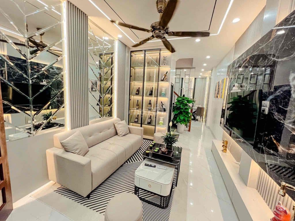 KHƯƠNG TRUNG – NHÀ ĐẸP Ở NGAY – CÁCH PHỐ 20M – NGÕ RỘNG - 35m2*5T