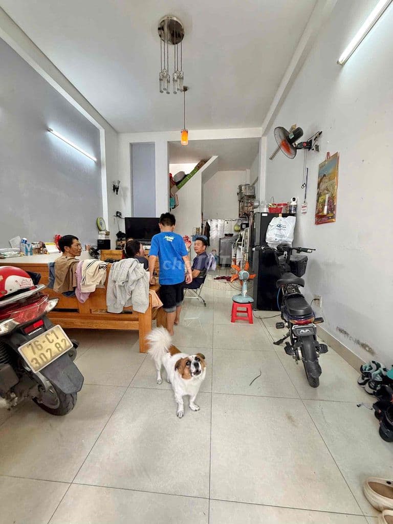 Ngay Big C T. Chinh DT 4x9 Trệt Lầu 4ty5 TL mạnh