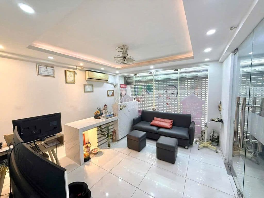 Giảm 2.2 tỷ Nhà Nguyễn Xí P26 Ngang 7.1m 3 Tầng Gần Vincom 13.6 tỷ - Ảnh 2