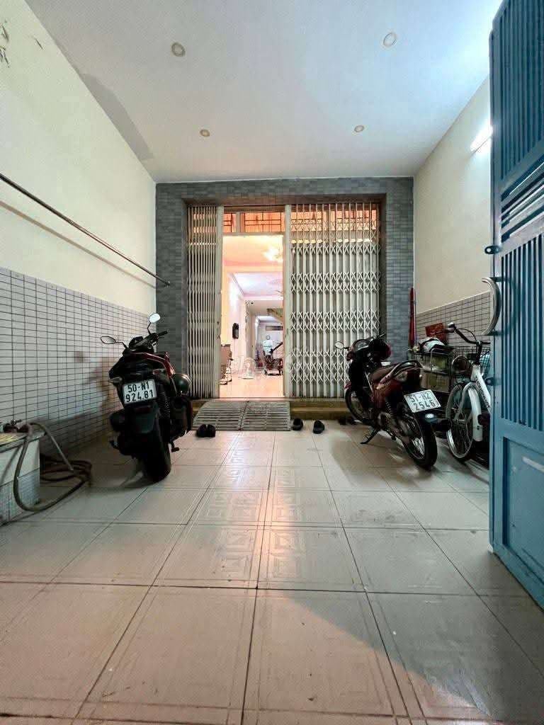 13 thương lượng, nhà 4 tầng mặt tiền, diện tích : 4 × 21 - Ảnh 2