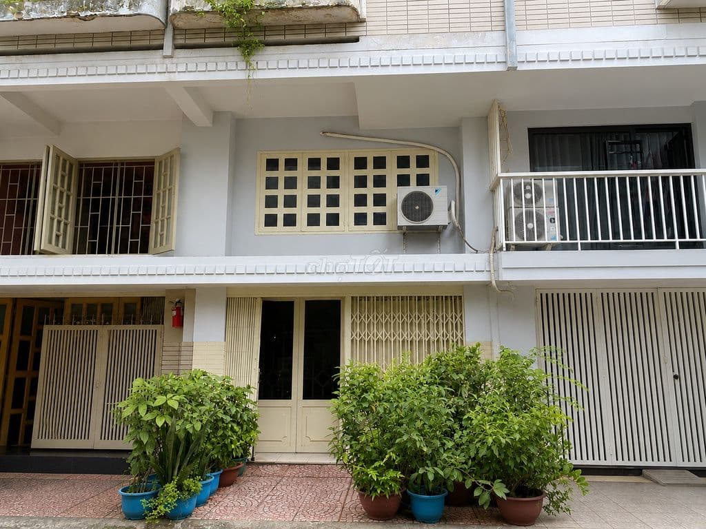 Căn hộ tầng trệt Hoàng Diệu, Q4, 92m2 - 6,2 tỷ - Ảnh 2