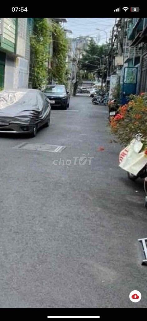 NHÀ. Bán. Bình thạnh NGÃ TƯ HÀNG XANH 35m2 - 2 tầng BTCT sát MẶT TIỀN