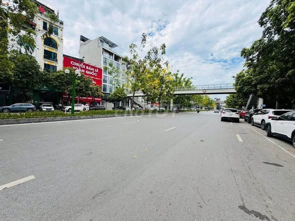 bán nhà mặt phố Nguyễn Văn Huyên Cầu Giấy lô góc