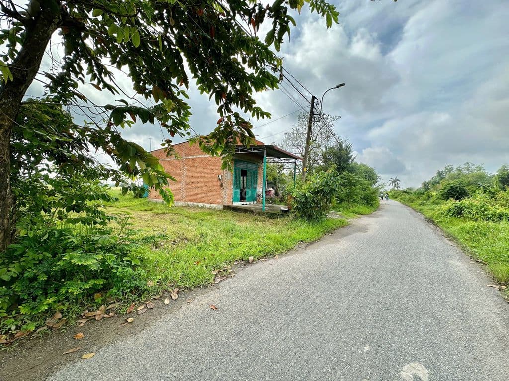 CẦN BÁN GẤP LÔ ĐẤT MẶT TIỀN tại TL7 CỦ CHI.DT 249m2 giá CỰC KỲ TỐT - Ảnh 2