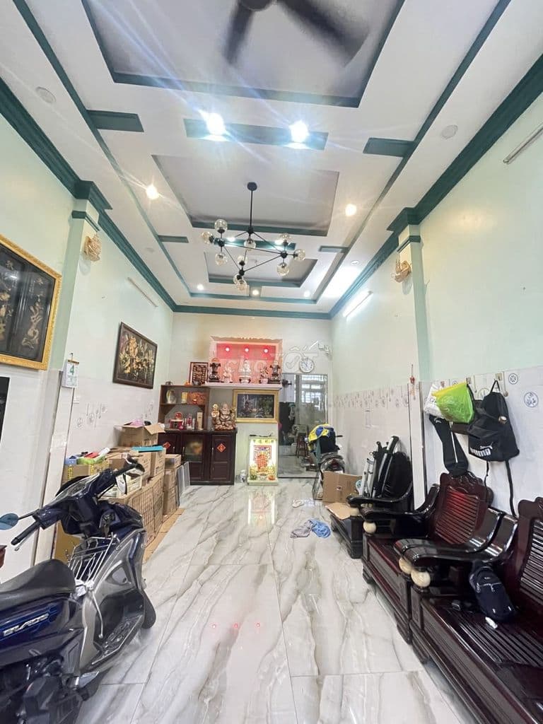 Nhà Hẻm 8M, Gần Mặt Tiền Tô Hiệu, Tân Phú, 70M2, 3 Tầng, Nhỉnh 7 Tỷ