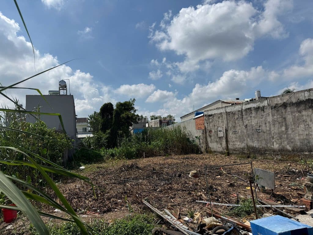 BÁN ĐẤT 300m² - MẶT TIỀN 15M - ĐƯỜNG Ô TÔ 4M - KÊNH 3 AN HẠ