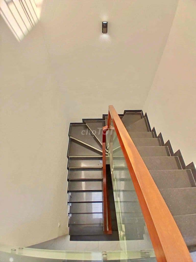 nhà 3 tầng - ô tô ngủ nhà - Cạnh cầu Gò Dưa - 51m2 -4.8 tỷ -hoàn công - Ảnh 3
