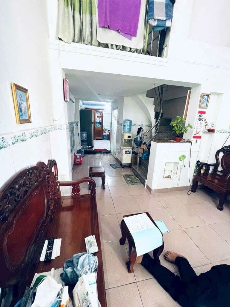 Cực hót nhà 1/ - 3 tầng ô tô đổ cửa - ngay dương vương - ptsn - t phú