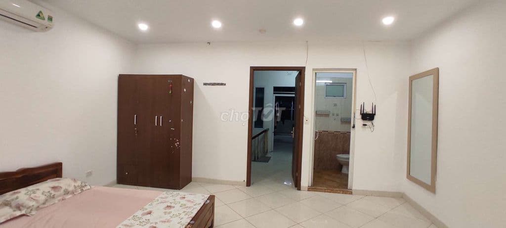 MÌNH CHO THUÊ PHÒNG RỘNG THANG MÁY 30M2, VIEW ĐỈNH, THOÁNG MÁT - Ảnh 2