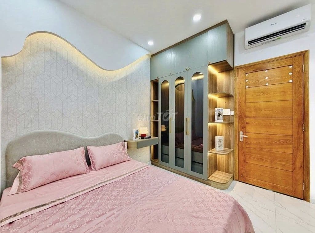 NHÀ MỚI 4 TẦNG FULL NT NHỈNH HƠN 7 TỶ – Ở LIỀN – GẦN CHỢ PHẠM VĂN BẠCH - Ảnh 2