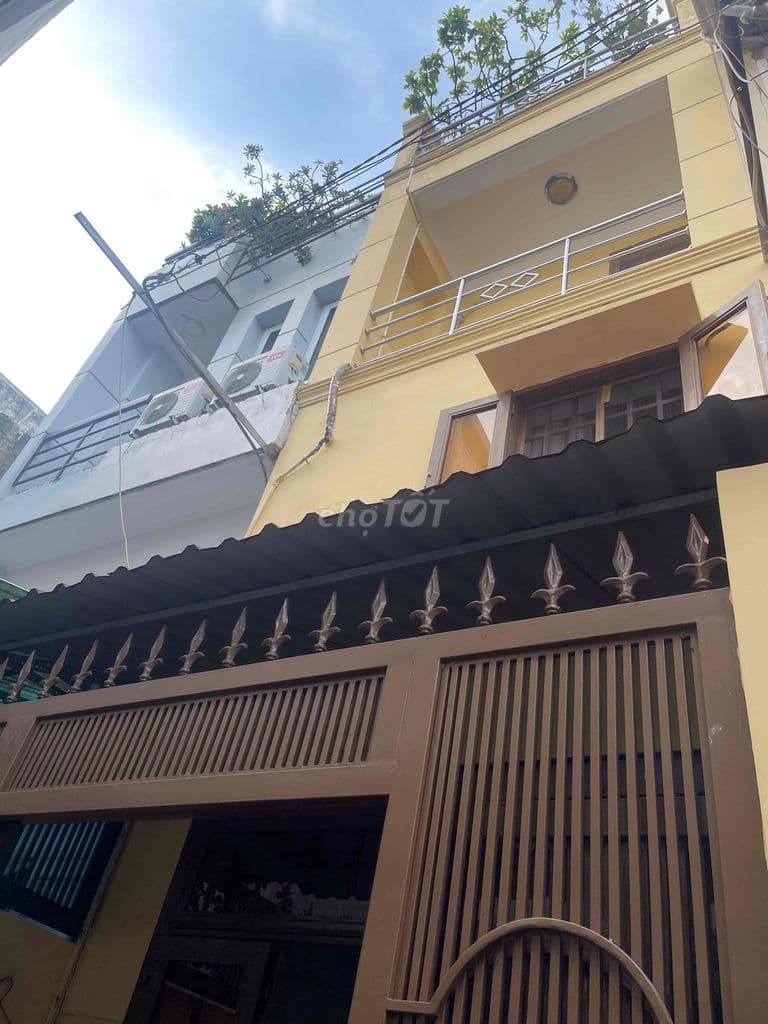 Nhà chính chủ cần bán
