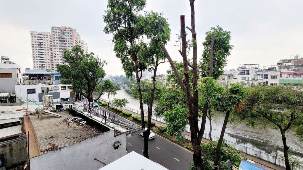BÁN NHÀ 2 MẶT TIỀN HẺM, GẦN TRƯỜNG SA, QUẬN 3, TP.HCM