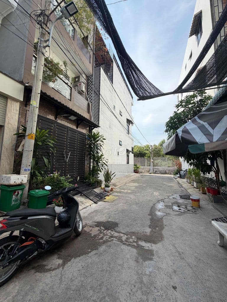 BÁN NHÀ 2 LẦU SÁT VẠN PHÚC CITY - Ảnh 3