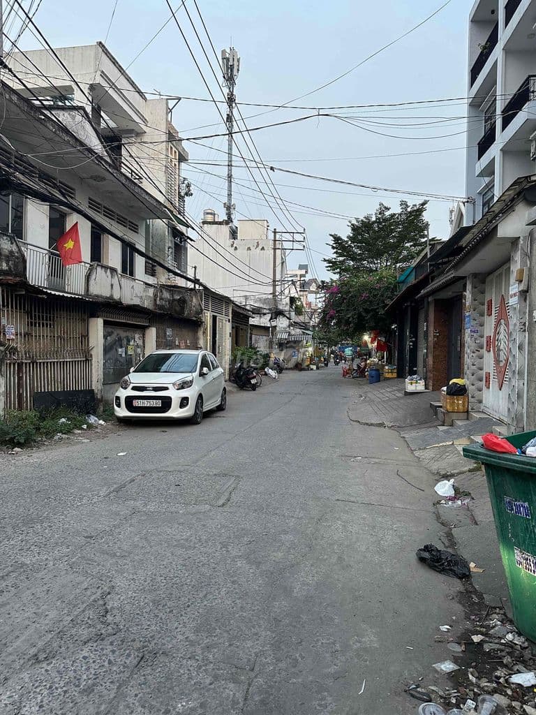 Nhà lô góc cực hiếm Mã Lò, 2 mặt tiền, 9.6x20m, giá tốt - Ảnh 3