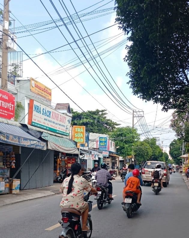 MẶT TIỀN NGUYỄN THỊ ĐẶNG – 234M2, 12PN, DÒNG TIỀN 36TR/THÁNG