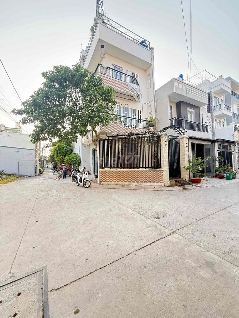 Nhà Góc 2 Mặt Tiền siêu Hiếm. ngang 5.5x16 - Ảnh 2