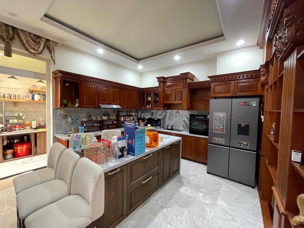 Biệt Thự nội thất cao cấp, có Hầm dt 200m2 giá bán 34.5tỷ(Tặng NT) - Ảnh 2