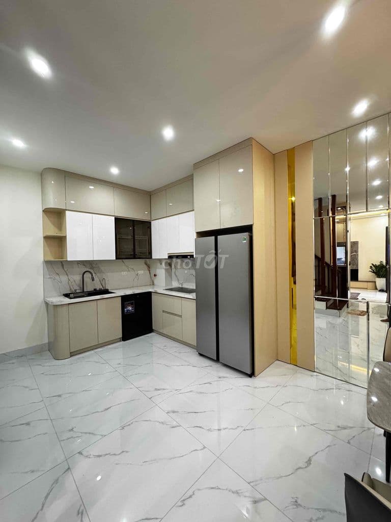 NHÀ NGỌC THỤY – LONG BIÊN – 45M – THANG MÁY – FULL NỘI THẤT – GIÁ 9 TỶ - Ảnh 3