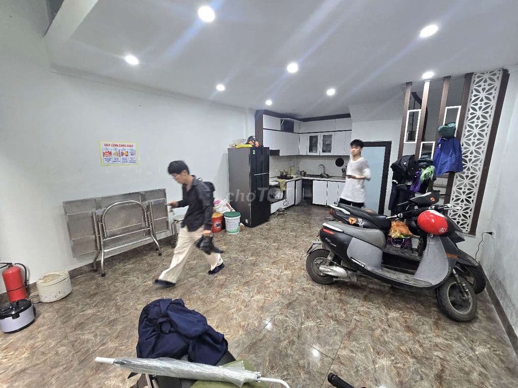 Bán nhà mặt ngõ 1333 Giải Phóng - 36m² 6 tầng - Ngõ thông kinh doanh - Ảnh 2