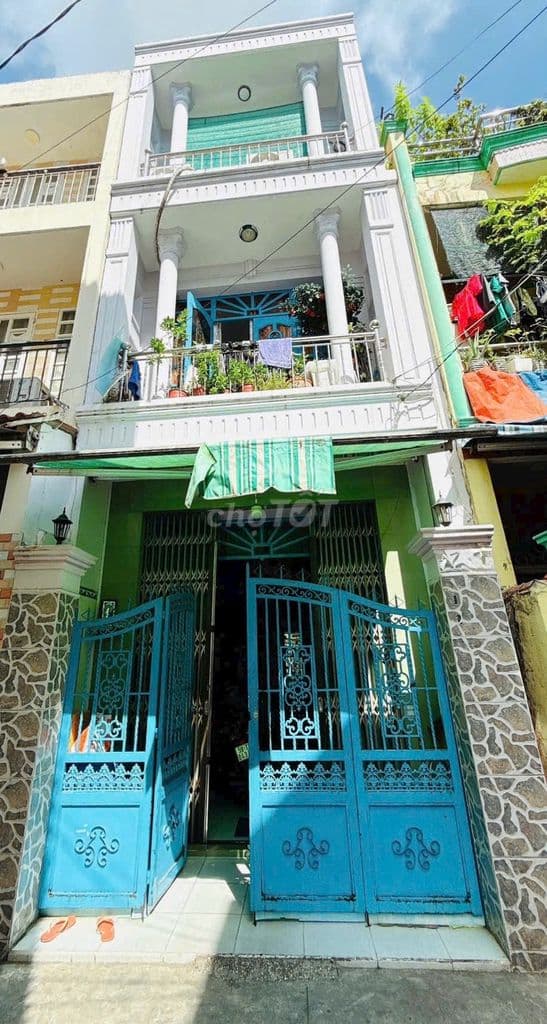 Nhà 3 tầng hẻm 4m Âu Dương Lân P3-Q8