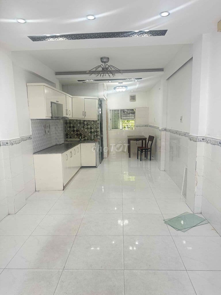 HẼM Ô TÔ, 2 MẶT HẼM TRƯỚC SAU, THỐNG NHẤT, GIÁ NHỈNH 4 ĐỒNG