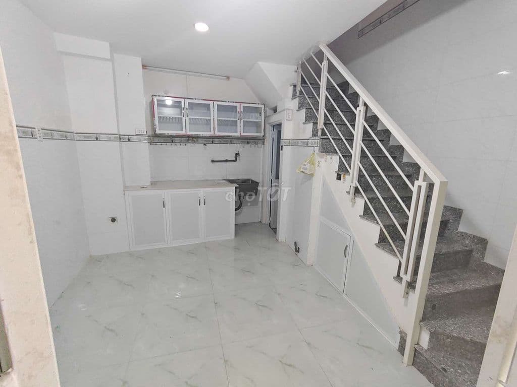 Cần Bán Nhà Nguyên Hồng P1 Gò Vấp