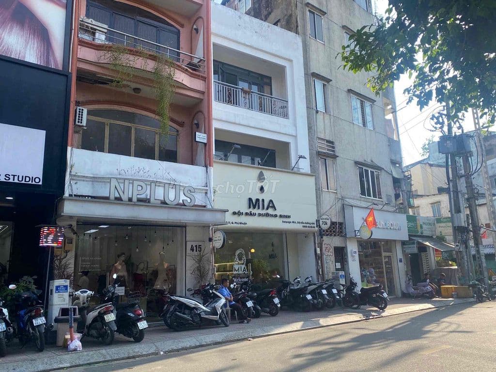 MT Huỳnh Văn Bánh PN-DT:5,5x12m–3 Tầng-HDT 45tr/th-Giá 21,9 tỷ