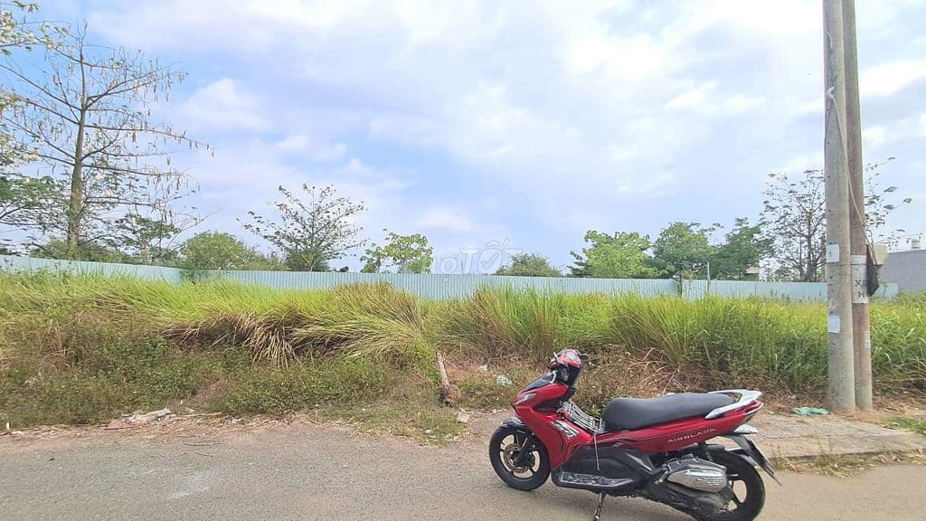 CHỦ CẦN TIỀN BÁN NHANH LÔ ĐẤT SẠCH ĐẸP LONG PHƯỚC QUẬN 9