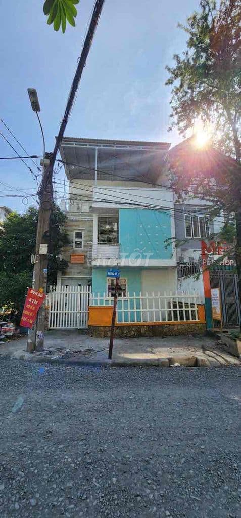 Bán nhà góc hai mặt tiền đường khu Tân Thành Lập Phường Phú Mỹ Quận 7