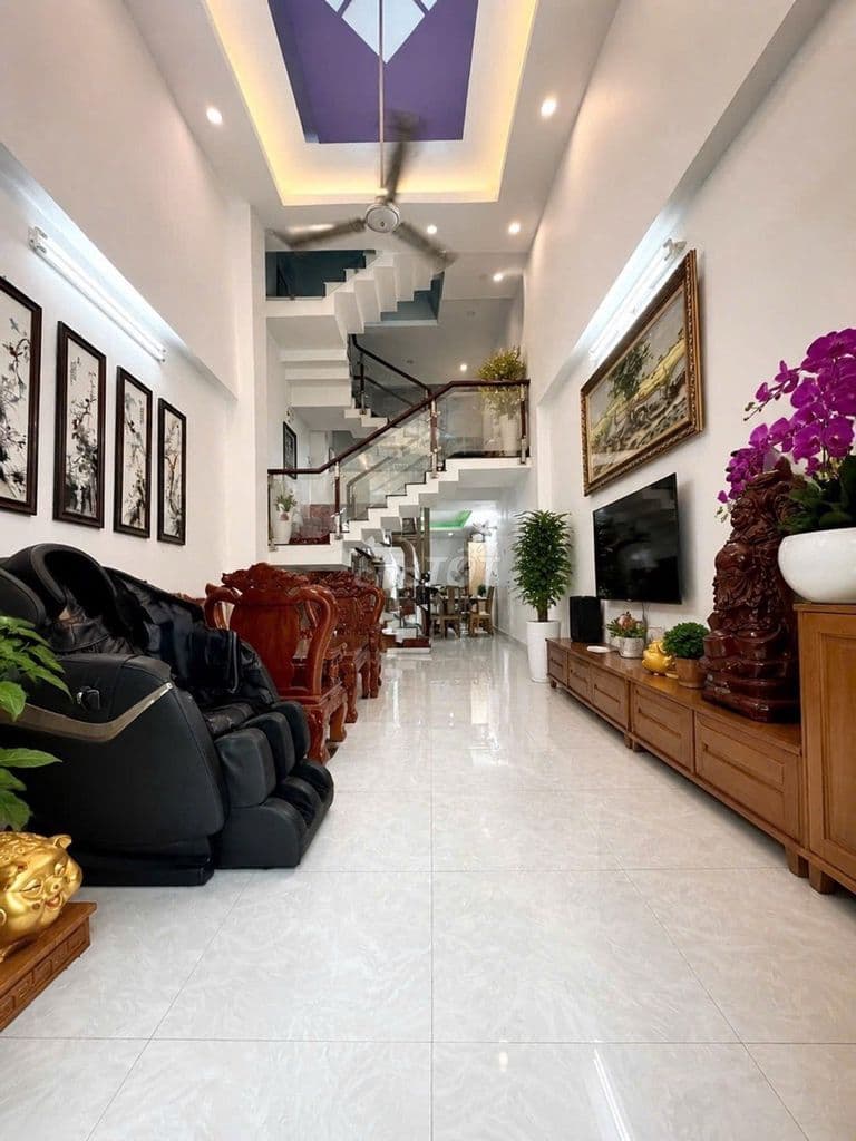 NHÀ ĐƯỜNG HT13 – NHÀ 4 TẦNG ĐẸP, FULL CÔNG NĂNG, GIÁ 6 TỶ