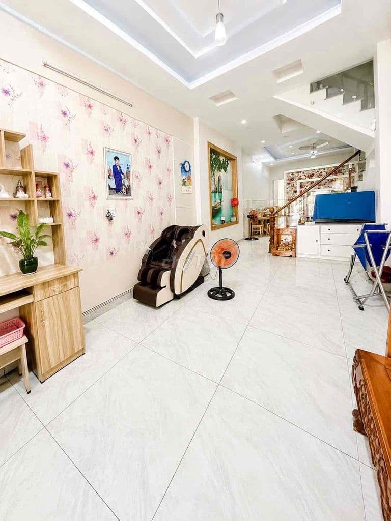 GẤP: Nguyễn Văn Công - Hẻm oto, (4x18) 72m2, 4 Tầng, 5 Phòng, mới đẹp